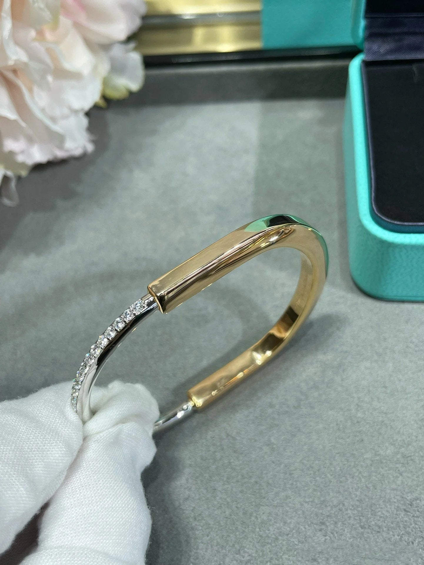 OpulentAura™  18K Gold Plated Bracelet  Classic Design Luxury.